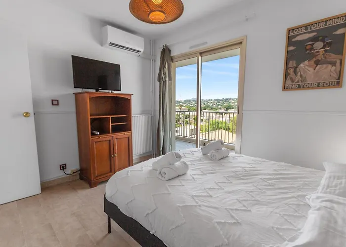 Le Thalassa - Spacious - Sea View - Ac - Parking - Pool Daire Antibes