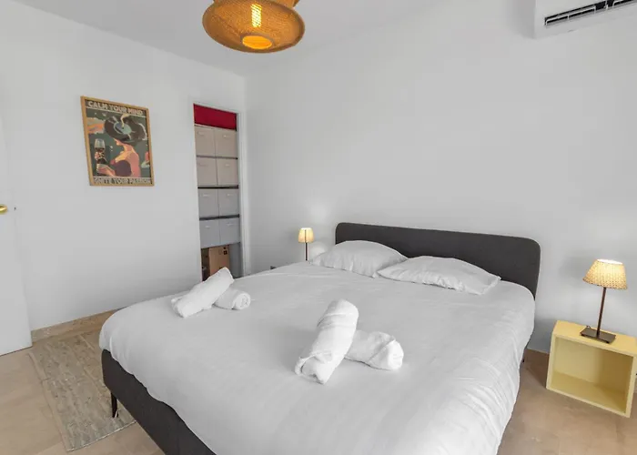 Daire Le Thalassa - Spacious - Sea View - Ac - Parking - Pool