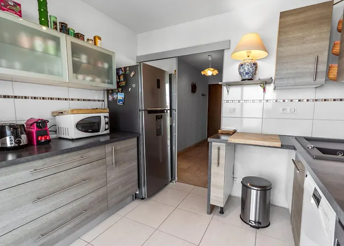 Le Thalassa - Spacious - Sea View - Ac - Parking - Pool Apartamento Antibes